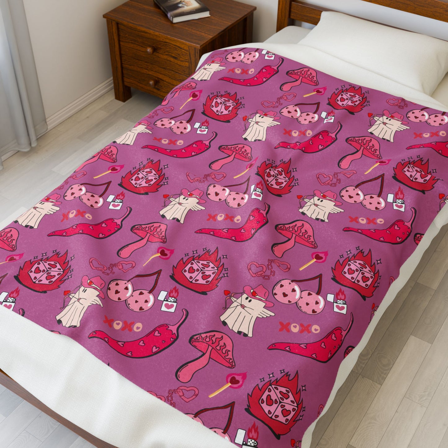 Trippy Pink Velveteen Plush Blanket